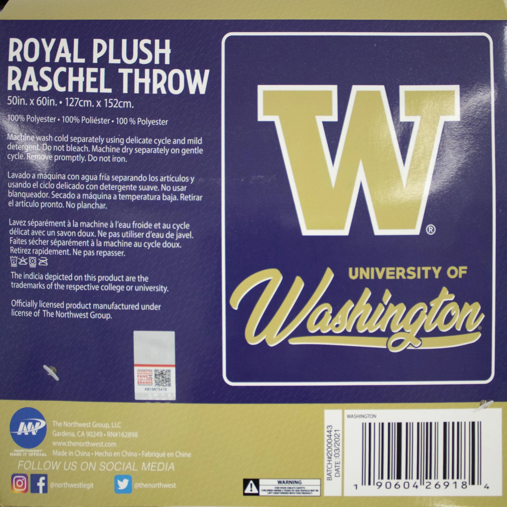 Washington Huskies Signature Raschel 50"x60" Blanket - Image 4